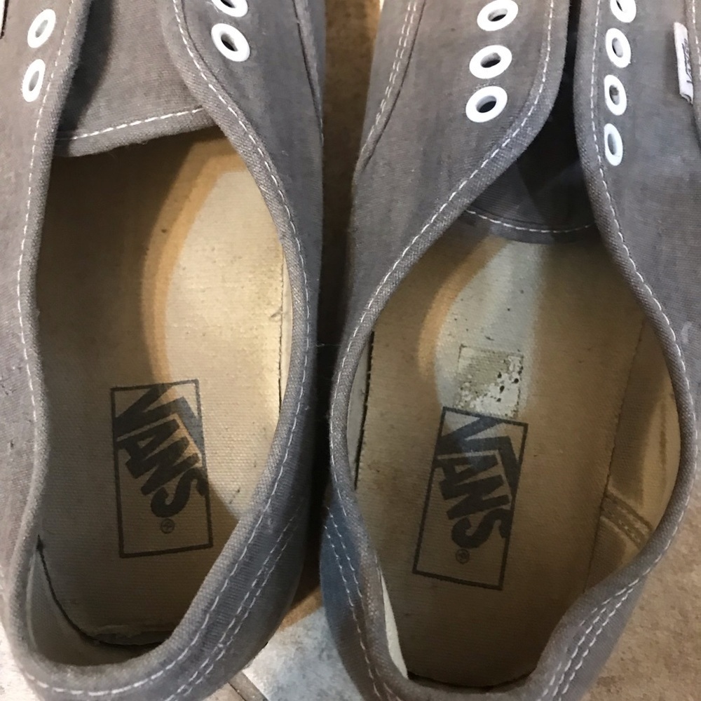 ❌❌NOT FOR SALE❌❌🚤VANS Gray Sneakers - Picture 5 of 8
